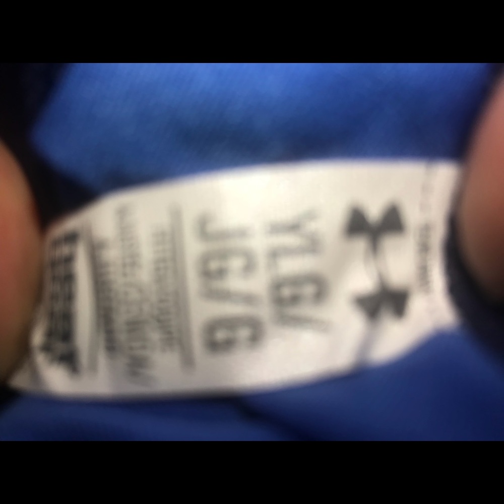 Under arm - Picture 3 of 3